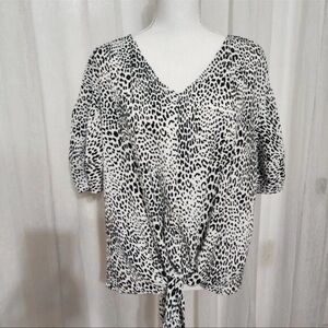 Black and White Leopard Print Women's Top